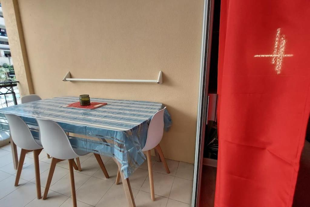 Apartment Wow* Mer/piscine/climat/parking